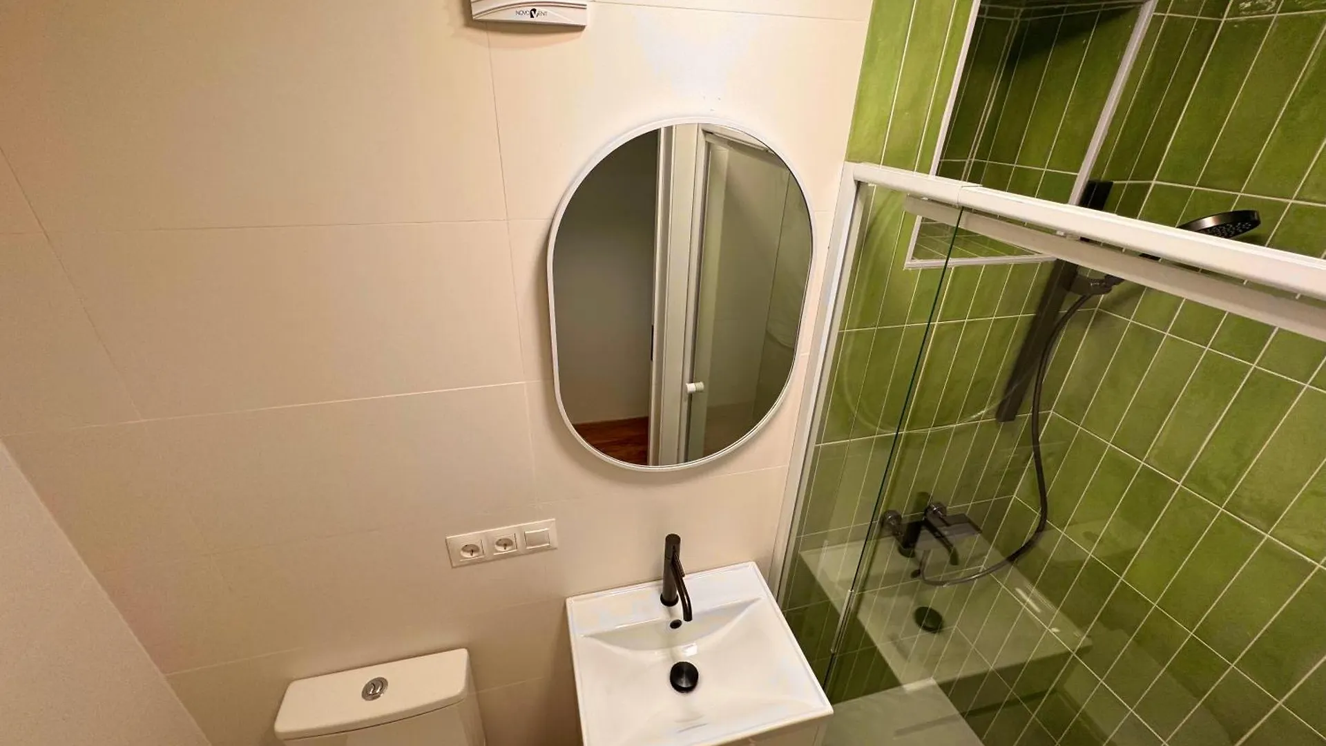 El Duplex Especial Centro Historico Parking Gratis Apartment Malaga